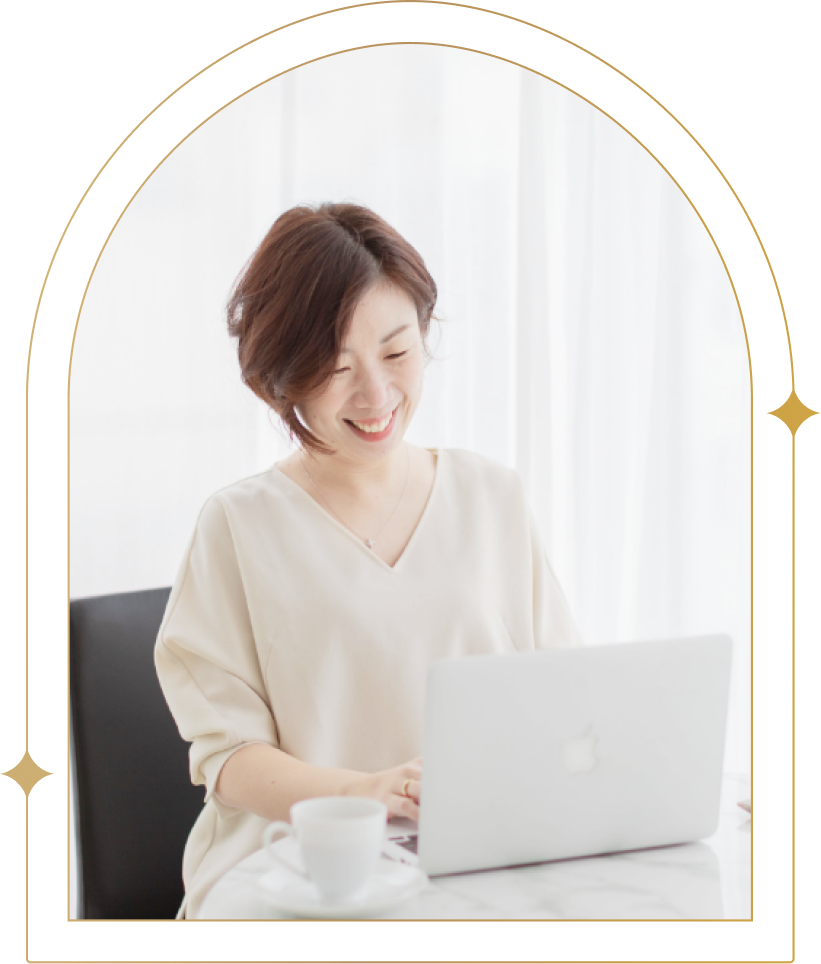 コンサルタントのデスク写真